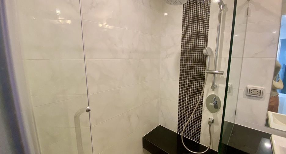 For sale 2 bedrooms condo in Yan Nawa, Bangkok