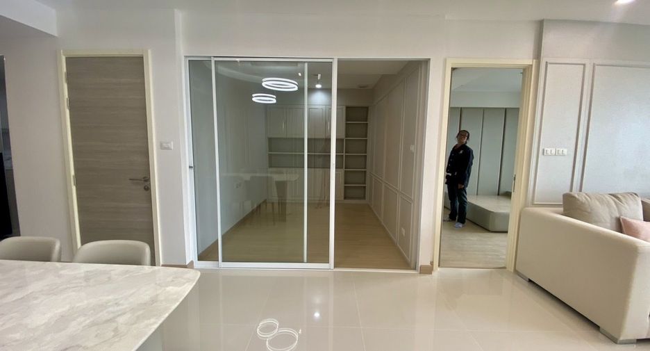 For sale 2 bedrooms condo in Yan Nawa, Bangkok