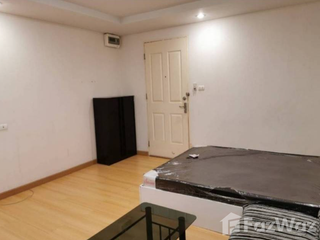 For sale studio condo in Huai Khwang, Bangkok