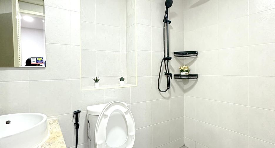 Wohnung zum Kauf mit 1 Zimmer in Huai Khwang, Bangkok