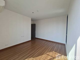 For sale 2 bedrooms condo in Khlong San, Bangkok