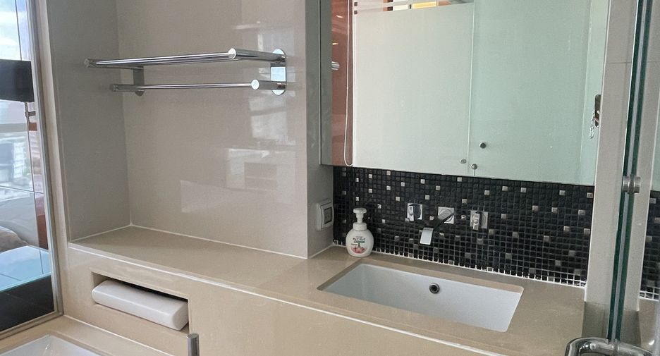 For sale and for rent 1 bed condo in Khlong Toei, Bangkok