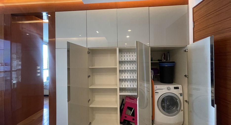 For sale and for rent 1 bed condo in Khlong Toei, Bangkok