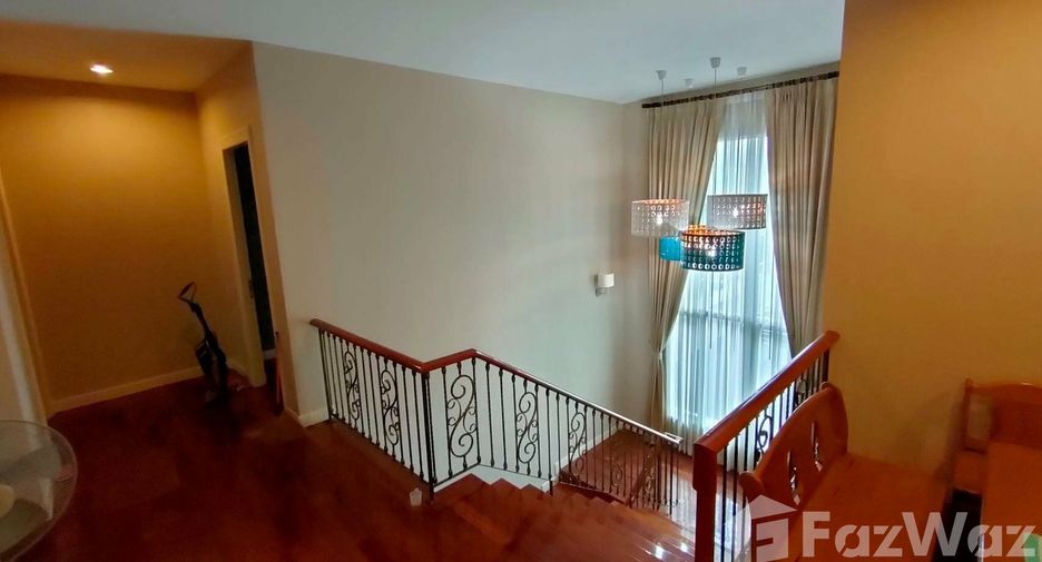 For sale 4 bedrooms house in Thawi Watthana, Bangkok