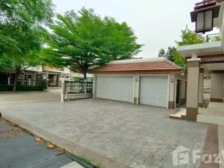 Haus zum Kauf mit 4 Zimmer in Thawi Watthana, Bangkok