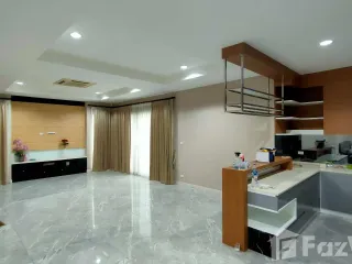 Haus zum Kauf mit 4 Zimmer in Thawi Watthana, Bangkok