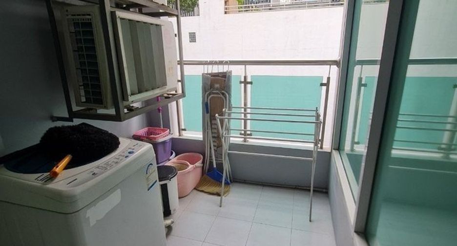 For sale 1 bed condo in Watthana, Bangkok
