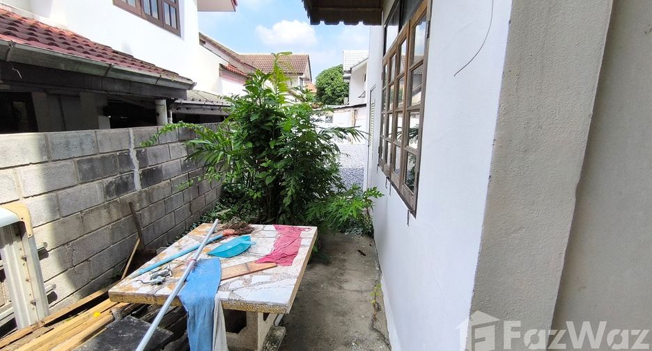 For sale 2 bedrooms house in Saphan Sung, Bangkok