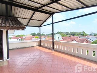 For sale 2 bedrooms house in Saphan Sung, Bangkok