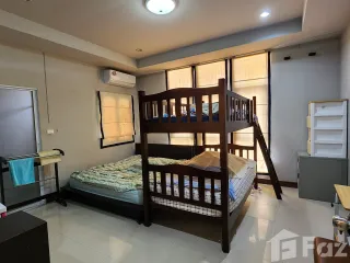 For sale 3 bedrooms house in Mueang Surat Thani, Surat Thani