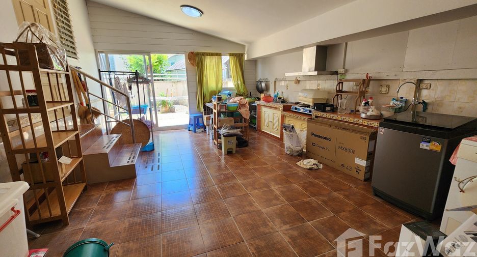 For sale 3 bedrooms house in Mueang Surat Thani, Surat Thani