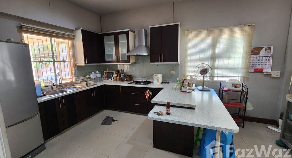 For sale 3 bedrooms house in Mueang Surat Thani, Surat Thani