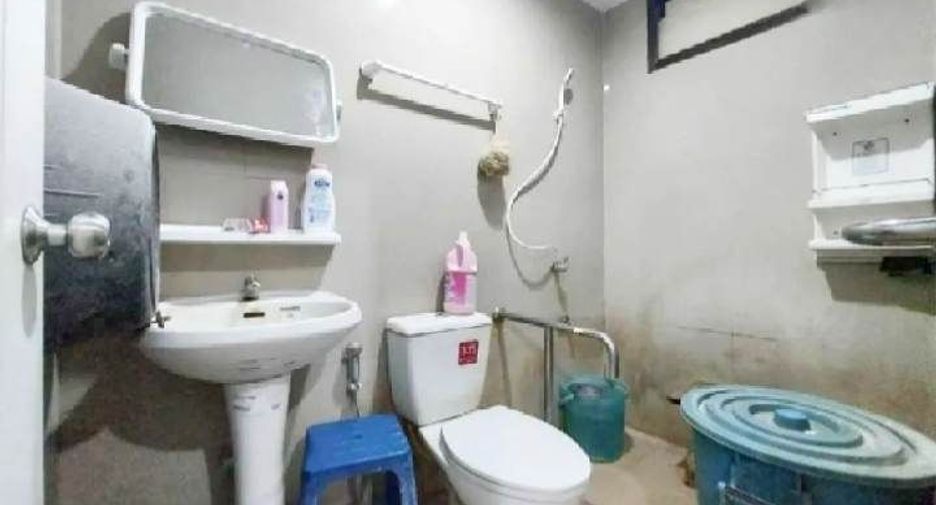 Casa en venta de 3 habitaciones en Ban Pong, Ratchaburi