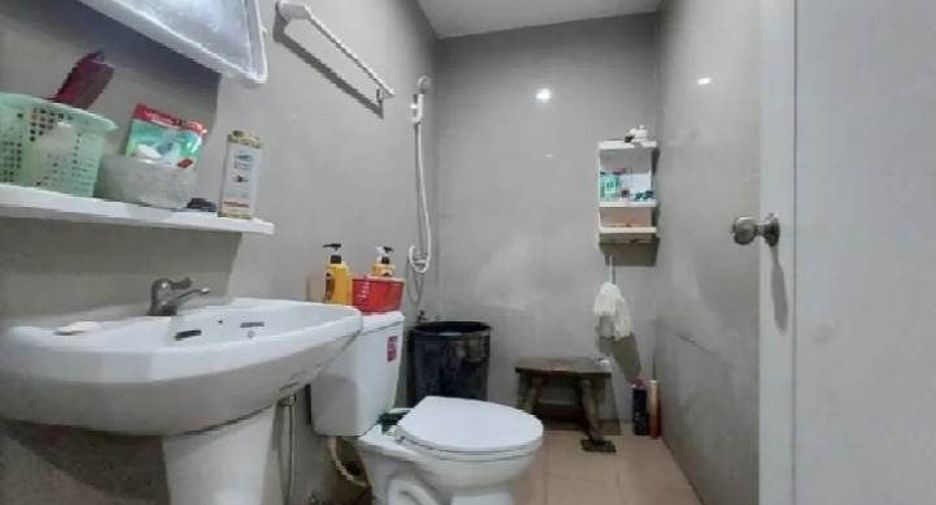 Casa en venta de 3 habitaciones en Ban Pong, Ratchaburi