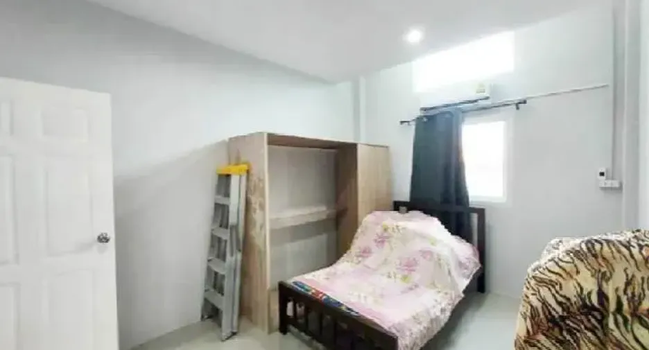 Casa en venta de 3 habitaciones en Ban Pong, Ratchaburi