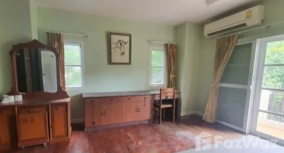 出租 4 卧室 独立屋 在 Khlong Luang, Pathum Thani