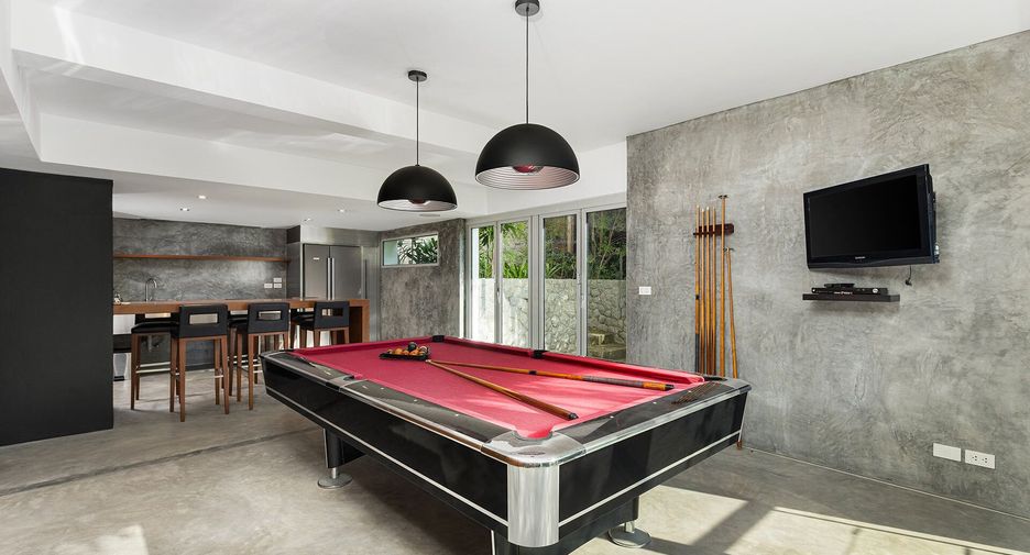 For sale 5 bedrooms villa in Thalang, Phuket