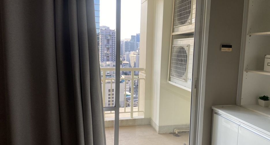 For sale 2 bedrooms condo in Watthana, Bangkok