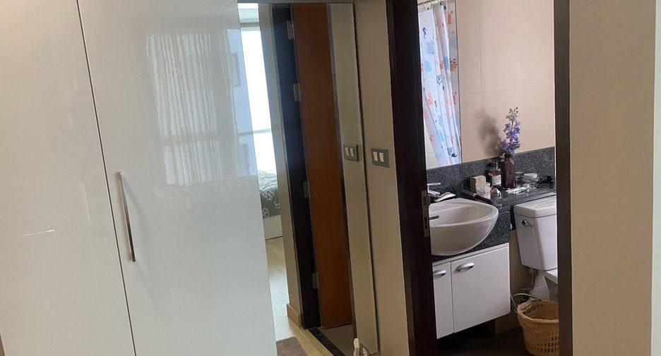 For sale 2 bedrooms condo in Watthana, Bangkok