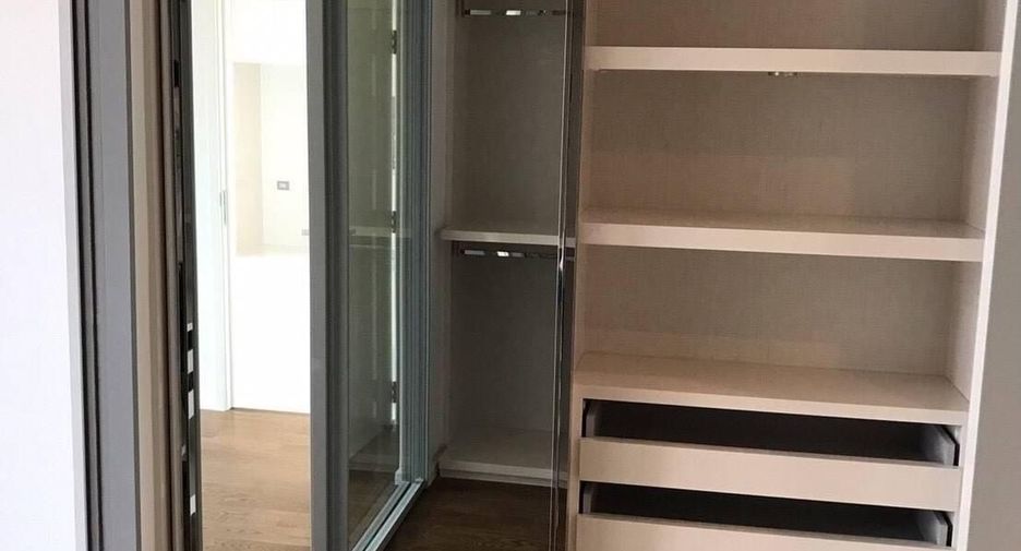 For sale 1 bed condo in Sathon, Bangkok