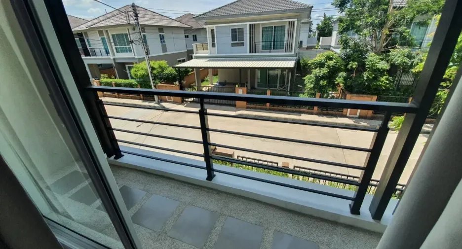 Casa en venta de 3 habitaciones en Khlong Luang, Pathum Thani