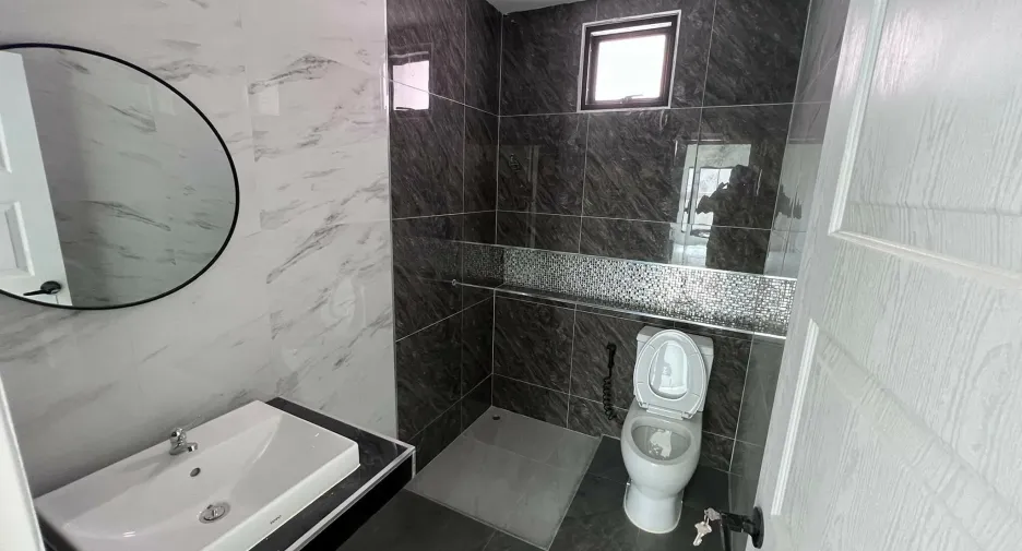 For sale 3 bedrooms house in Mueang Chanthaburi, Chanthaburi