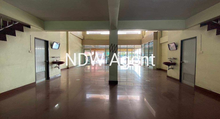 出售 3 卧室 商业空间 在 Mueang Chon Buri, Chon Buri