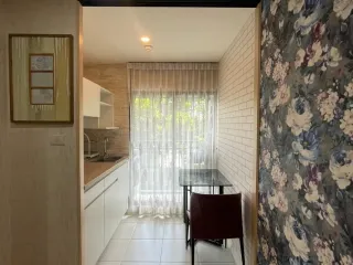 For sale 1 Beds condo in Lat Krabang, Bangkok