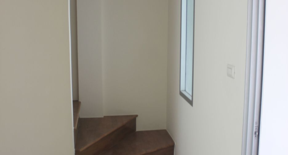For sale 2 ベッドルーム townhouse in Bang Kruai, Nonthaburi