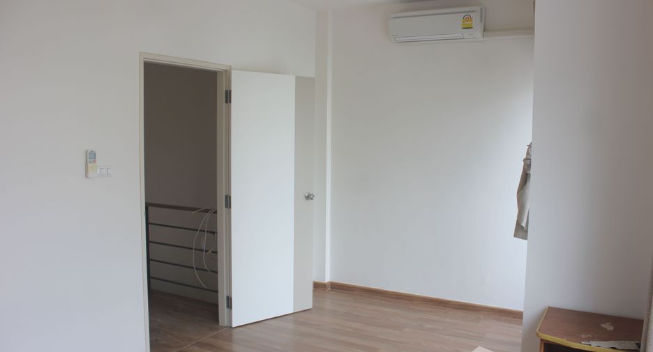 À vendre 2 chambres maison de ville à Bang Kruai, Nonthaburi