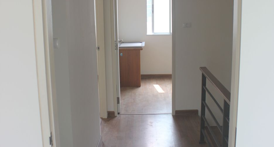 À vendre 2 chambres maison de ville à Bang Kruai, Nonthaburi