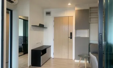 À vendre 1 chambre condo à Huai Khwang, Bangkok