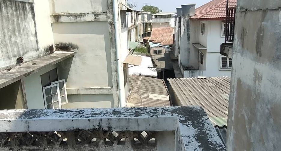 Продажа 3 спальни таунхаус в Nong Khae, Saraburi