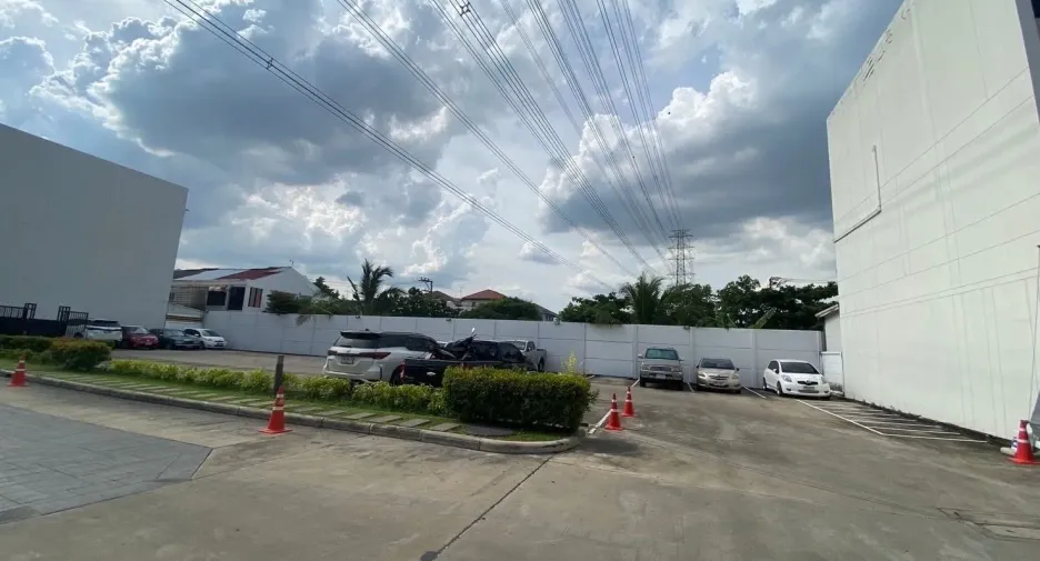 出租 3 卧室 独立屋 在 Pak Kret, Nonthaburi