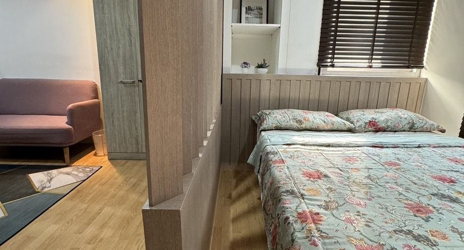 For sale 1 bed condo in Phra Khanong, Bangkok