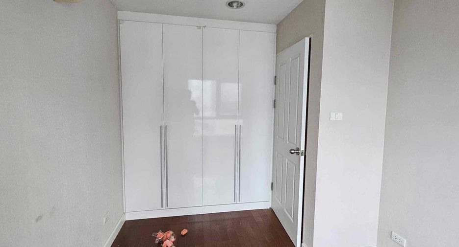 Wohnung zum Kauf mit 2 Zimmer in Huai Khwang, Bangkok