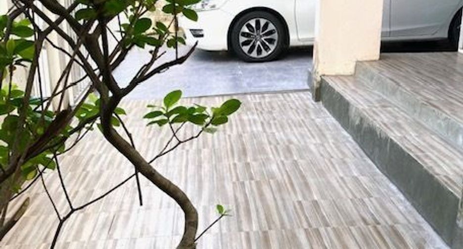 À vendre 3 chambres maison à Bang Phli, Samut Prakan