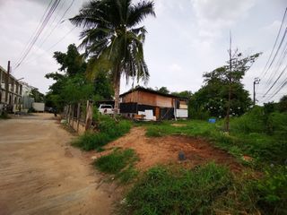 Grundstück zum Kauf in Bang Khun Thian, Bangkok