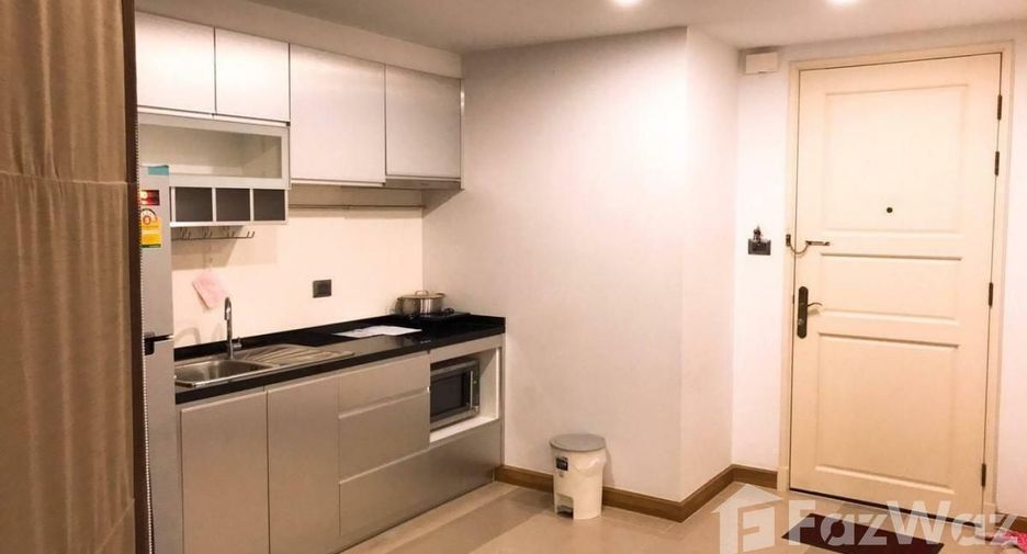 For sale 2 bedrooms condo in Huai Khwang, Bangkok