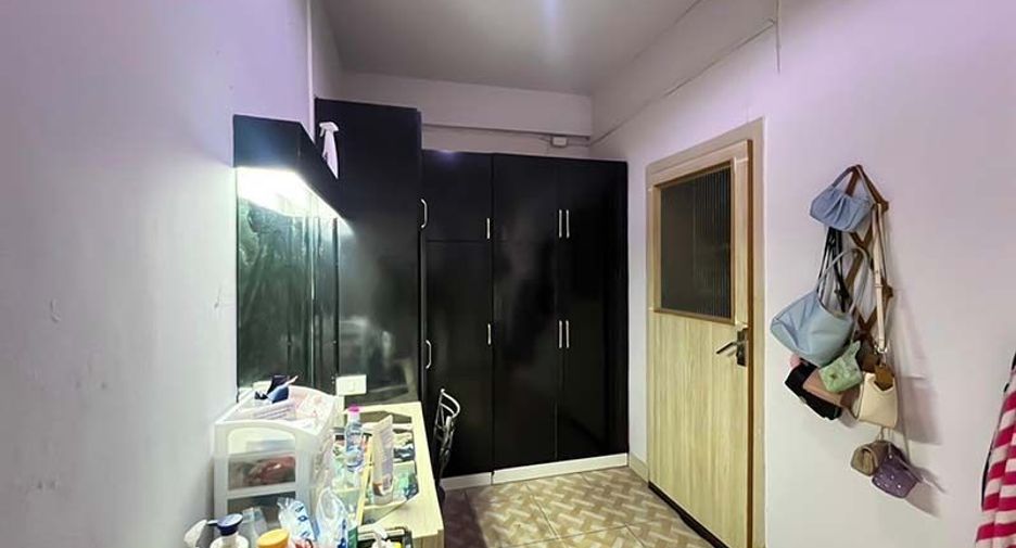 À vendre 9 chambres local commercial à Bang Bua Thong, Nonthaburi
