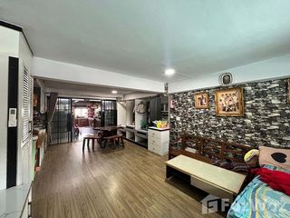 Gewerbefläche zum Kauf mit 9 Zimmer in Bang Bua Thong, Nonthaburi