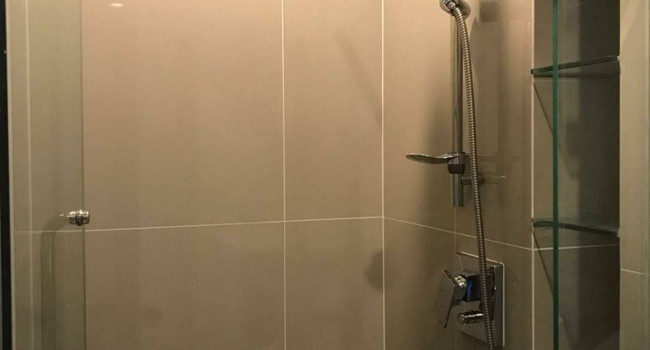 Продажа 1 кровать кондо в Щаттхана, Бангкок