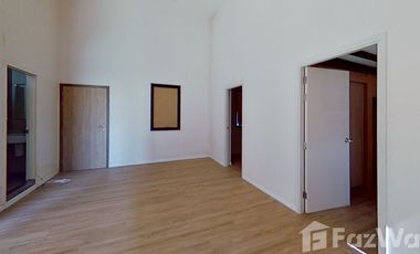 Продажа 2 спальни кондо в Кхан На Яо, Бангкок