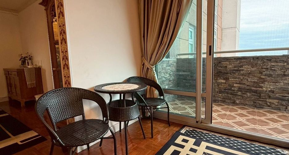 For rent 3 bedrooms condo in Pak Kret, Nonthaburi