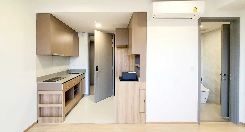 For sale 1 bed condo in Watthana, Bangkok