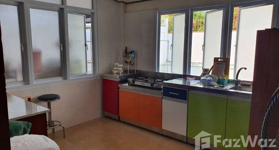 For sale 4 bedrooms house in Mueang Sukhothai, Sukhothai