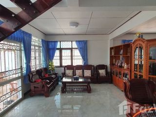 For sale 4 bedrooms house in Mueang Sukhothai, Sukhothai