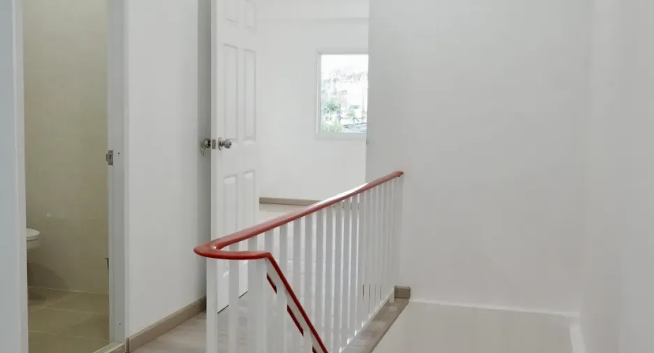 For sale 2 bedrooms townhouse in Mueang Nakhon Pathom, Nakhon Pathom