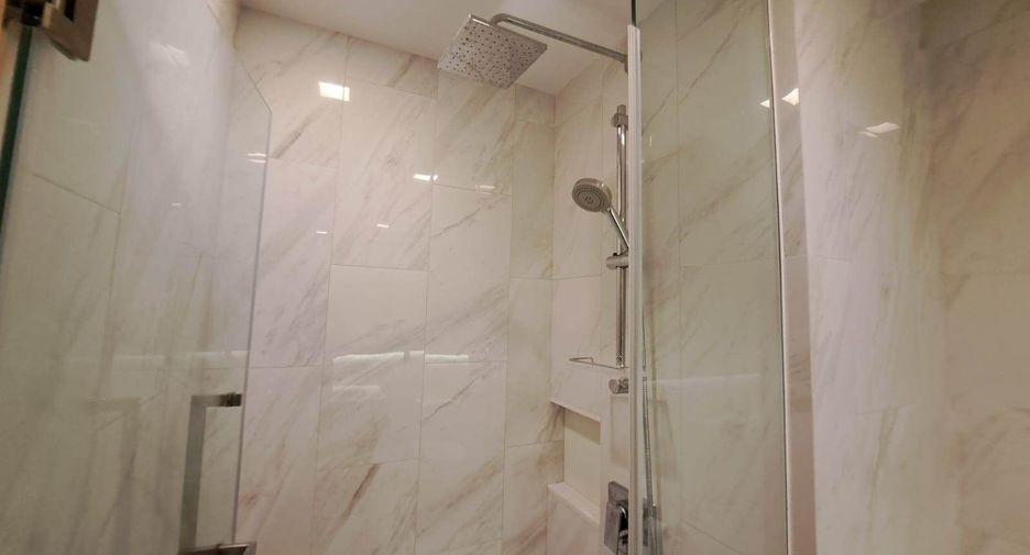 For sale 2 bedrooms condo in Watthana, Bangkok