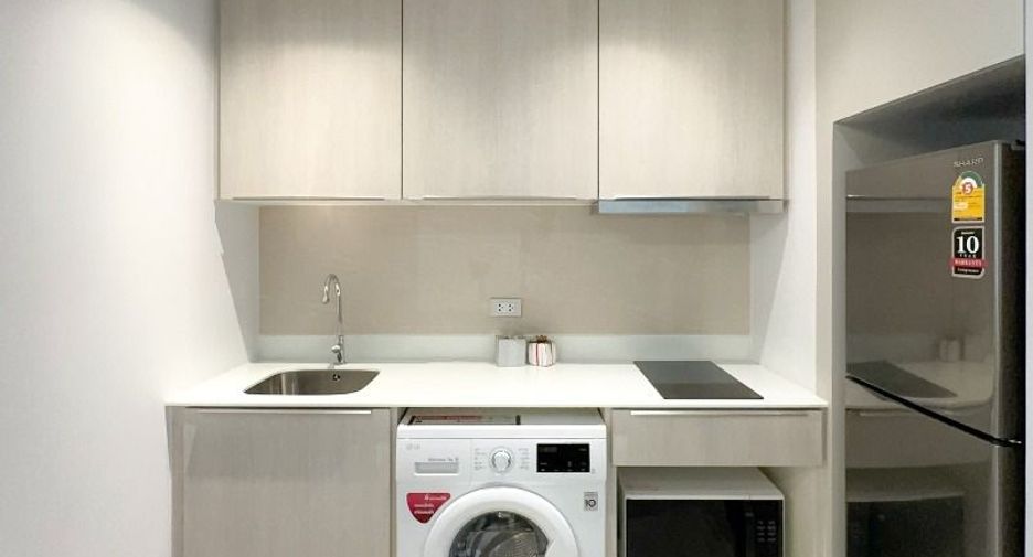 For sale 1 bed condo in Khlong Toei, Bangkok